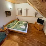 Katalinkert Panzió Alojamento de Acomodação e Pequeno-almoço Győr