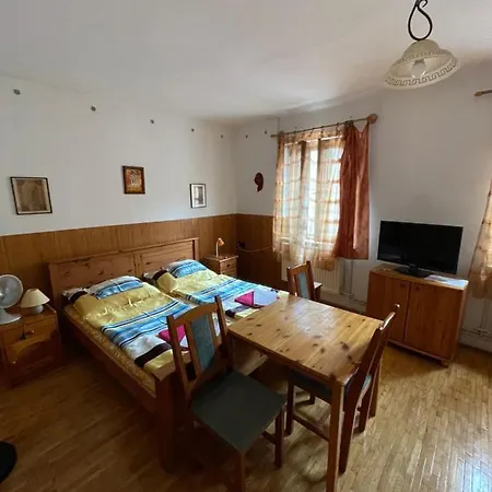 Katalinkert Panzió Bed and breakfast Győr