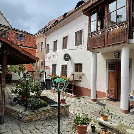Katalinkert Panzió *