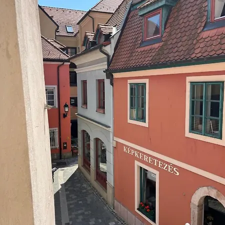 Katalinkert Panzió Alojamento de Acomodação e Pequeno-almoço 3*