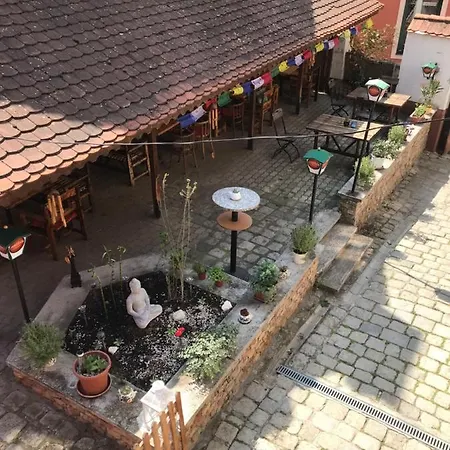 Oda ve Kahvaltı Katalinkert Panzio 3*