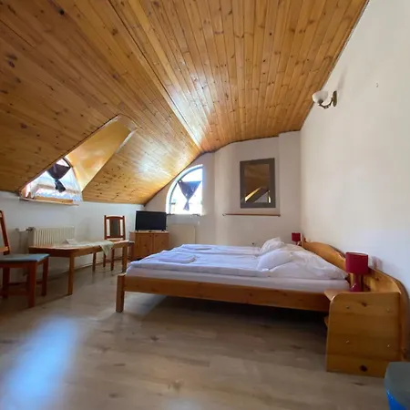 Katalinkert Panzio 3* Győr