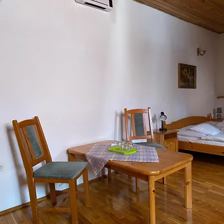 Katalinkert Panzió Alojamento de Acomodação e Pequeno-almoço