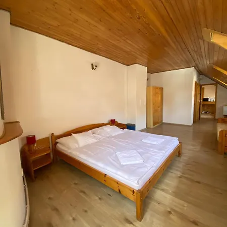 Katalinkert Panzio 3* Győr