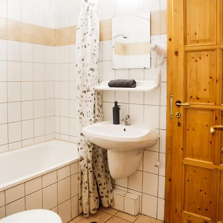 Katalinkert Panzio 3*
