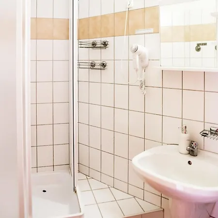 Katalinkert Panzio Bed & Breakfast 3*