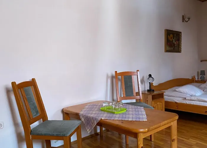 Katalinkert Panzio לינה וארוחת בוקר