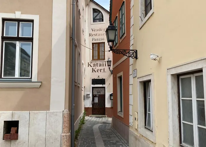 Katalinkert Panzió Alojamento de Acomodação e Pequeno-almoço Győr